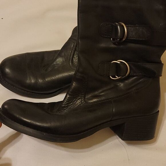 - Arturo chiang boots size 10 - Picture 4 of 12